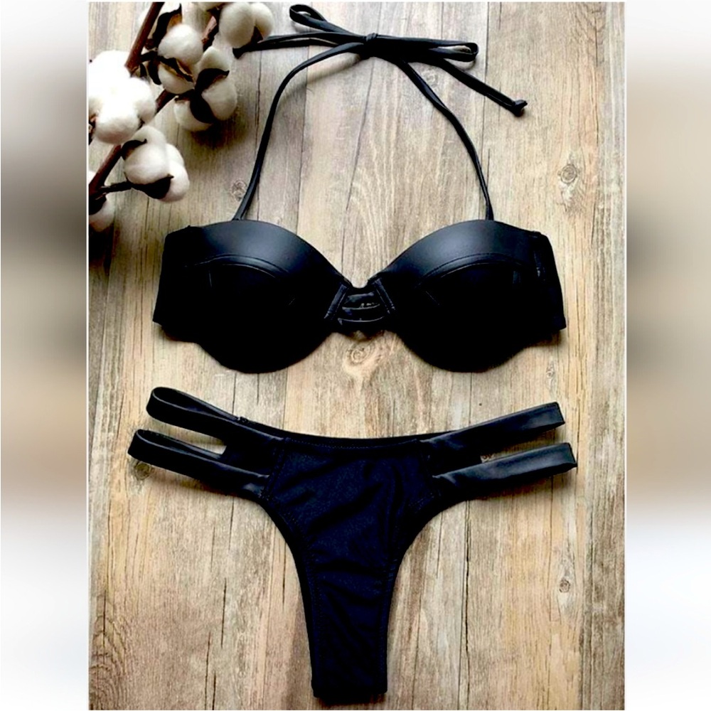 Xena Single Again:  Vegan Leather Accent Bikini